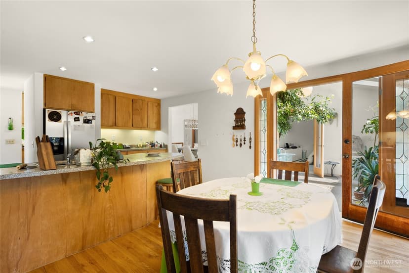Property photo for 351 NE 163rd, Shoreline photo 18