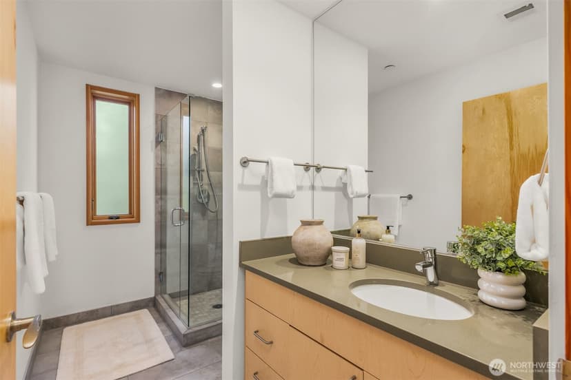Property photo for 211 Wyatt Way NW #B204, Bainbridge Island photo 26