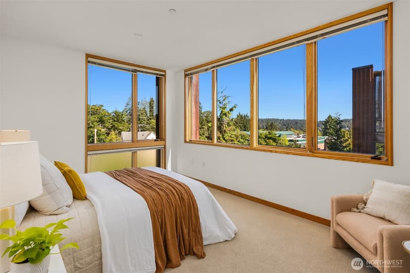 Property photo for 211 Wyatt Way NW #B204, Bainbridge Island photo 18