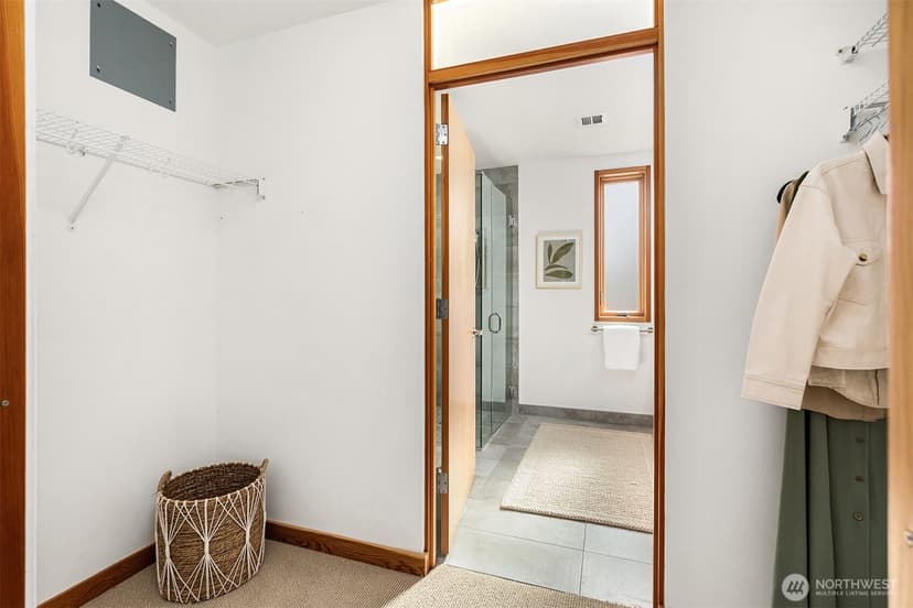 Property photo for 211 Wyatt Way NW #B204, Bainbridge Island photo 22