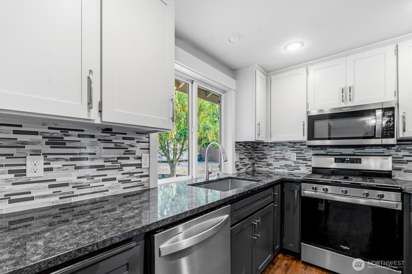 Property photo for 20205 120th Street Ct E, Bonney Lake photo 9