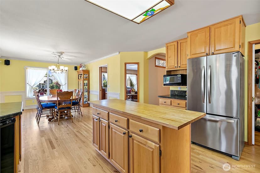 Property photo for 21503 21st Street E, Lake Tapps photo 11