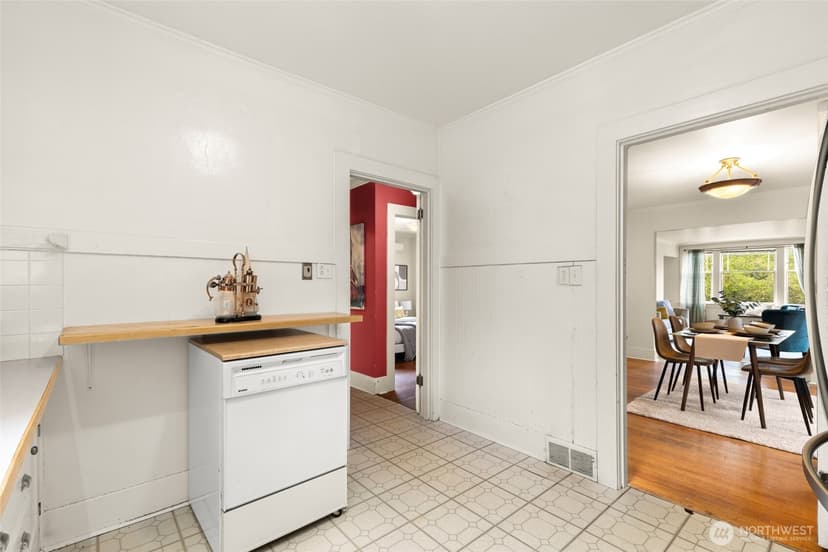Property photo for 119 N 83rd Street, Seattle photo 10