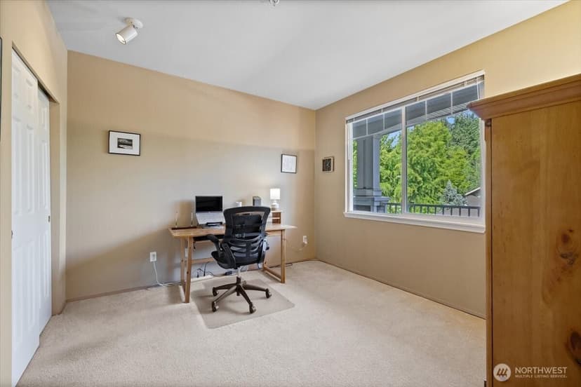 Property photo for 12712 Admiralty Way #B204, Everett photo 17