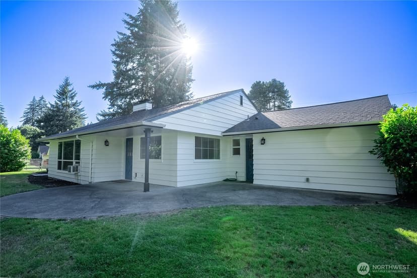 Property photo for 11315 Loma Place SW, Lakewood photo 34