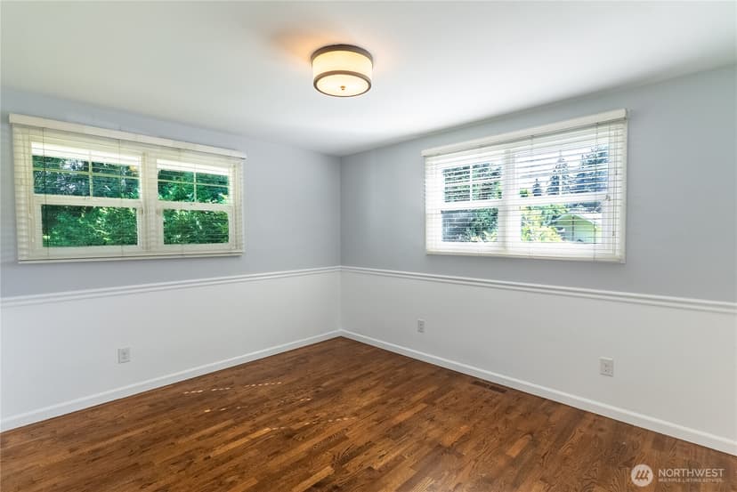 Property photo for 11315 Loma Place SW, Lakewood photo 29