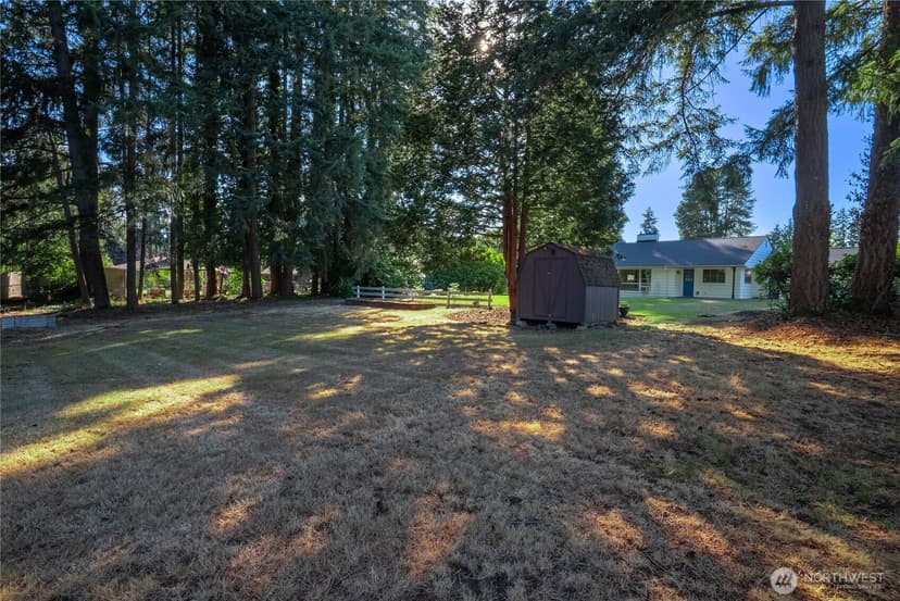 Property photo for 11315 Loma Place SW, Lakewood photo 38