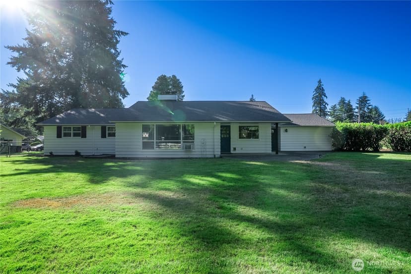 Property photo for 11315 Loma Place SW, Lakewood photo 32