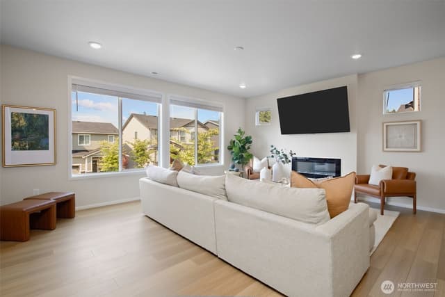 Property photo for 6020 135th Place SW, Edmonds photo 5