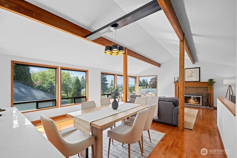 Property photo for 902 7th Avenue S, Edmonds photo 8