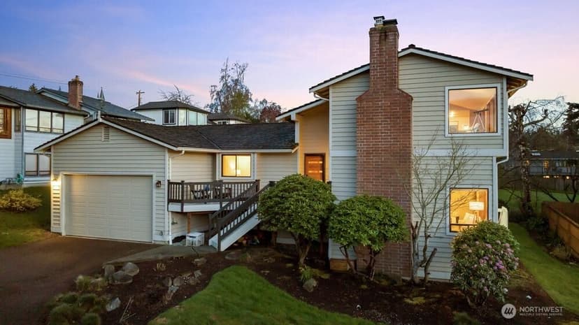 Property photo for 902 7th Avenue S, Edmonds