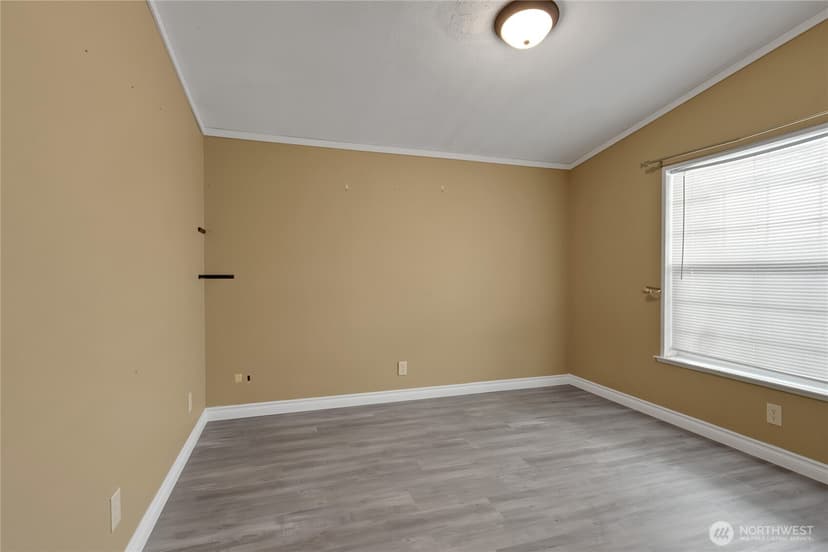 Property photo for 13217 9th Avenue Ct E, Tacoma photo 16