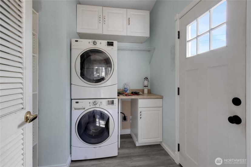 Property photo for 13217 9th Avenue Ct E, Tacoma photo 18