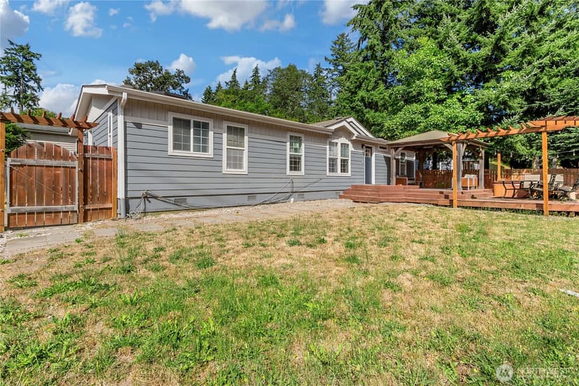 Property photo for 13217 9th Avenue Ct E, Tacoma photo 20