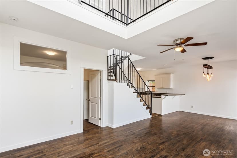 Property photo for 2364 Hobart Avenue SW, Seattle photo 12
