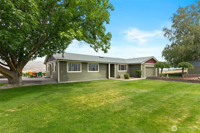 Property photo for 820 Summit Boulevard, Manson photo 2