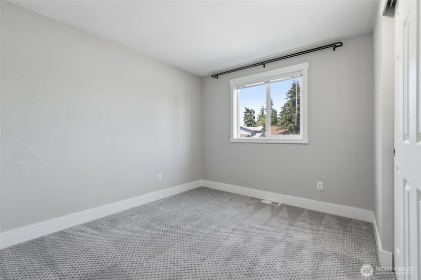 Property photo for 5402 34th Street Loop NE, Tacoma photo 17