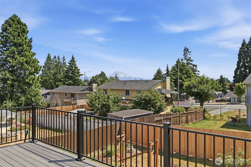 Property photo for 5402 34th Street Loop NE, Tacoma photo 12