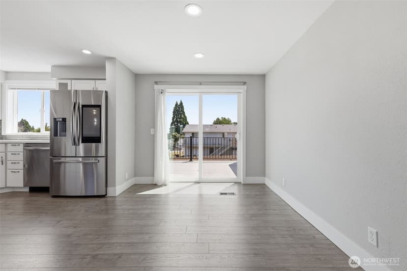 Property photo for 5402 34th Street Loop NE, Tacoma photo 11