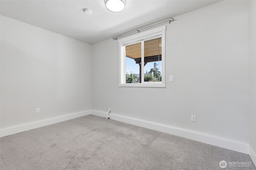 Property photo for 5402 34th Street Loop NE, Tacoma photo 21