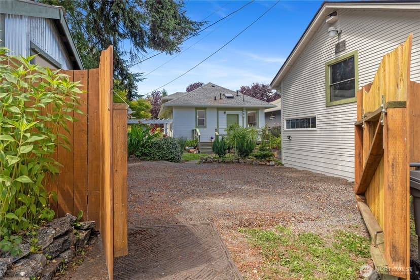 Property photo for 1705 Hoyt Avenue, Everett photo 29