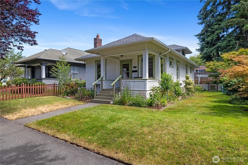 Property photo for 1705 Hoyt Avenue, Everett photo 2