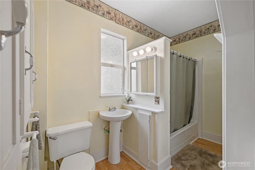 Property photo for 1705 Hoyt Avenue, Everett photo 16