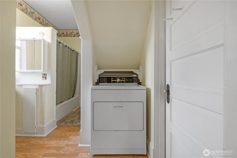 Property photo for 1705 Hoyt Avenue, Everett photo 17