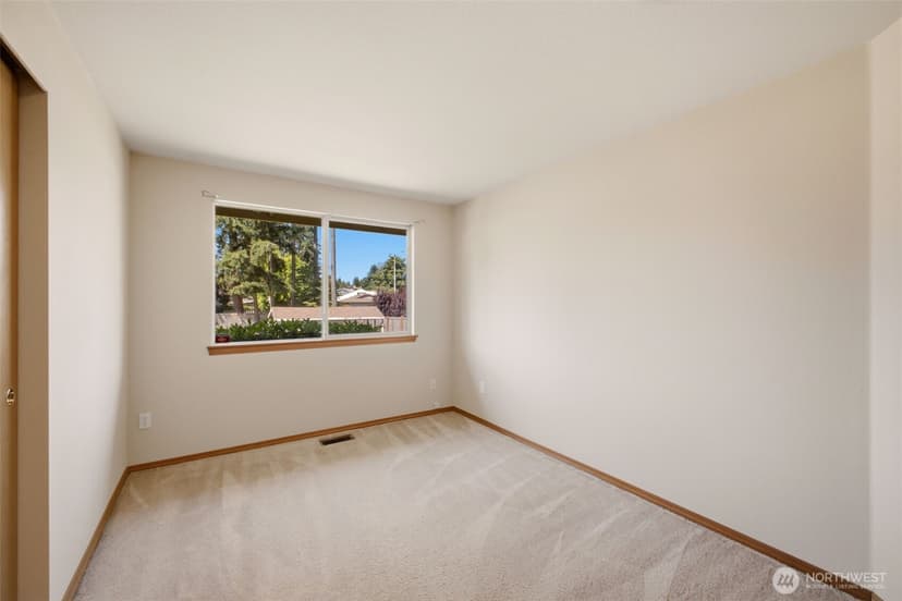 Property photo for 8917 81st Street SW, Lakewood photo 31