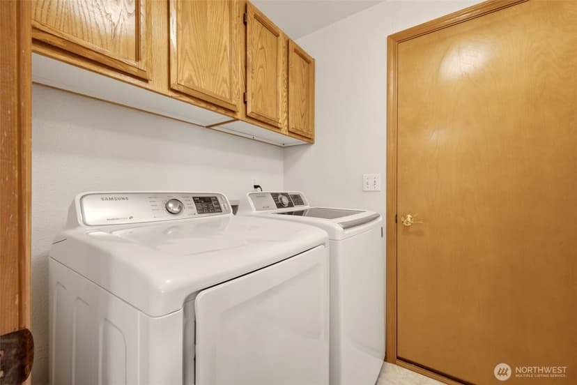Property photo for 8917 81st Street SW, Lakewood photo 33