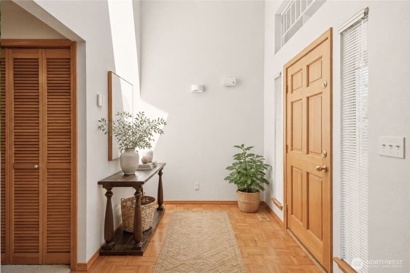 Property photo for 8917 81st Street SW, Lakewood photo 7