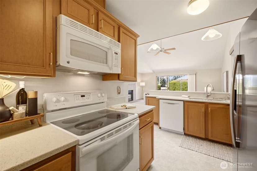 Property photo for 8917 81st Street SW, Lakewood photo 18