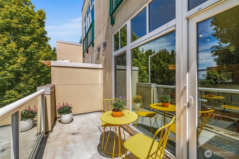 Property photo for 17 W Mercer Street #206, Seattle photo 20