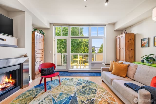 Property photo for 17 W Mercer Street #206, Seattle photo 5
