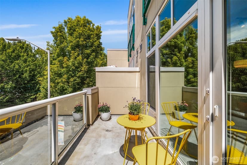 Property photo for 17 W Mercer Street #206, Seattle photo 18