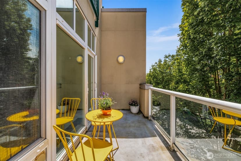 Property photo for 17 W Mercer Street #206, Seattle photo 19