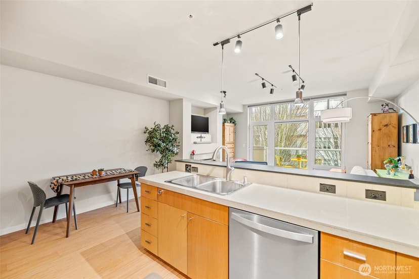 Property photo for 17 W Mercer Street #206, Seattle photo 8