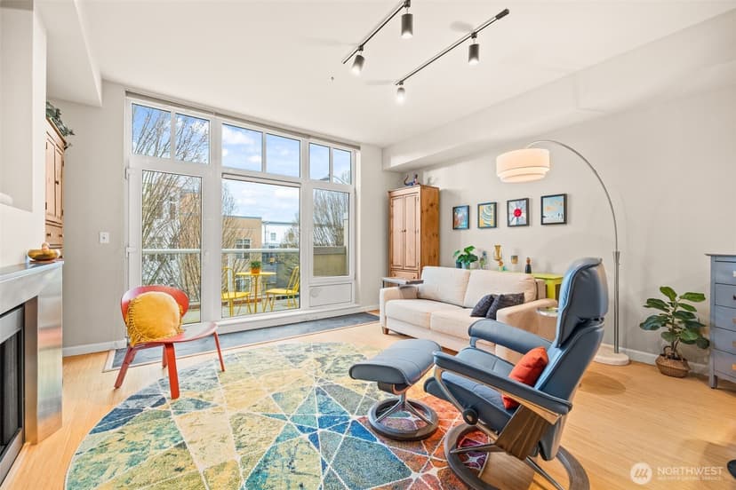 Property photo for 17 W Mercer Street #206, Seattle photo 3