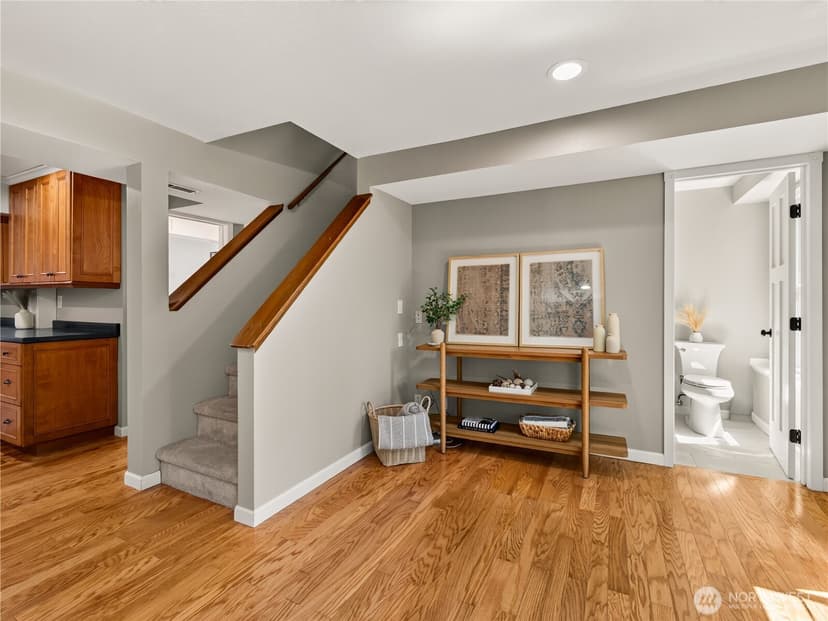 Property photo for 420 222nd Avenue NE, Sammamish photo 11