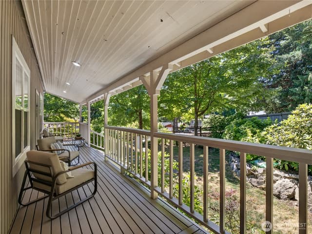 Property photo for 420 222nd Avenue NE, Sammamish photo 5