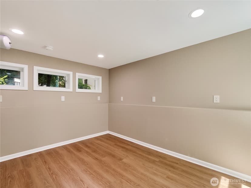 Property photo for 420 222nd Avenue NE, Sammamish photo 30