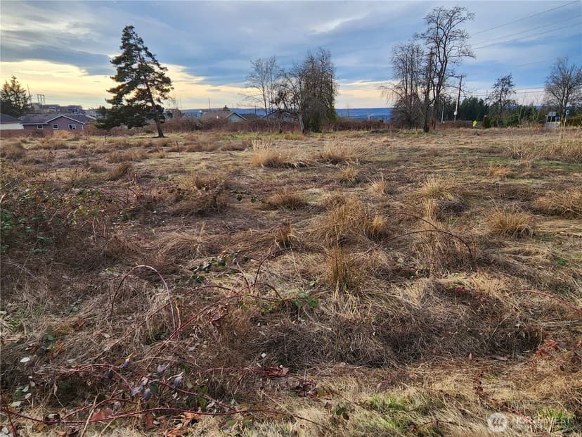 Property photo for 8420 83rd Avenue NE, Marysville photo 10