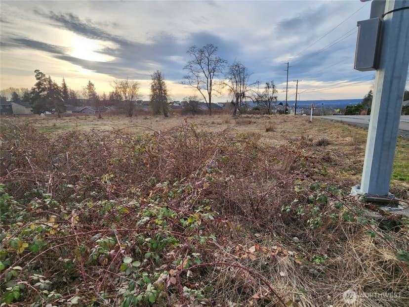 Property photo for 8420 83rd Avenue NE, Marysville photo 19