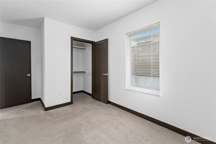 Property photo for 122 8th Avenue, Kirkland photo 10