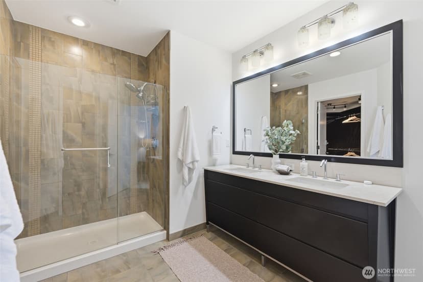Property photo for 2033 2nd Avenue #2104, Seattle photo 12