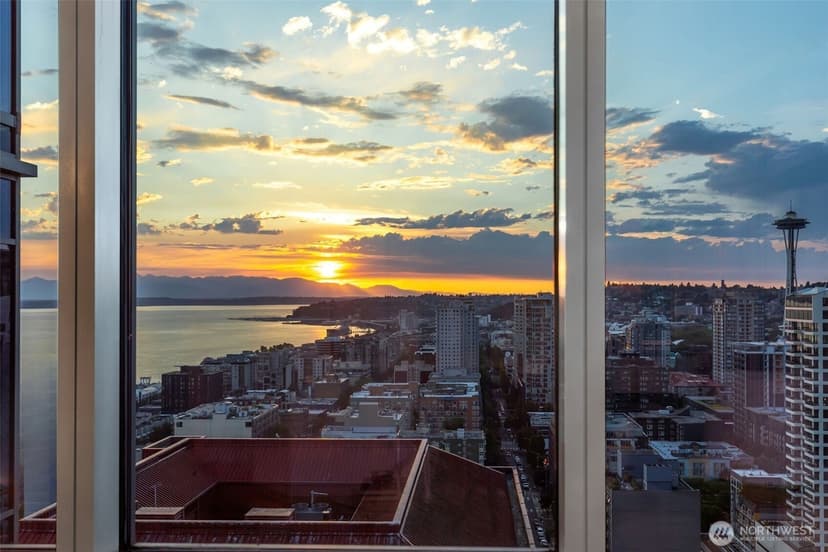 Property photo for 2033 2nd Avenue #2104, Seattle