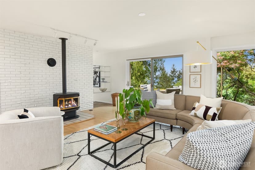 Property photo for 10700 NE Broomgerrie Road, Bainbridge Island photo 11