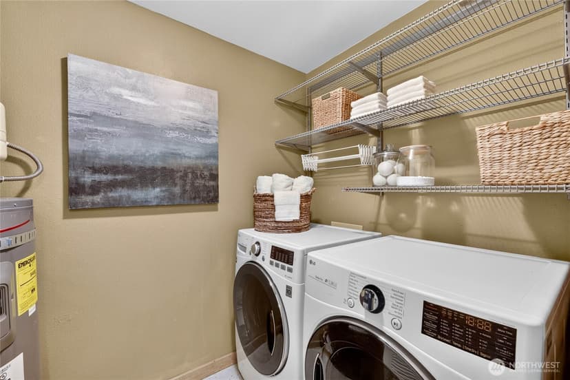 Property photo for 2920 Alki Avenue SW #207, Seattle photo 17