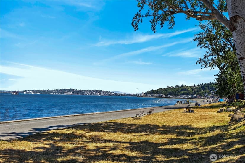 Property photo for 2920 Alki Avenue SW #207, Seattle photo 9