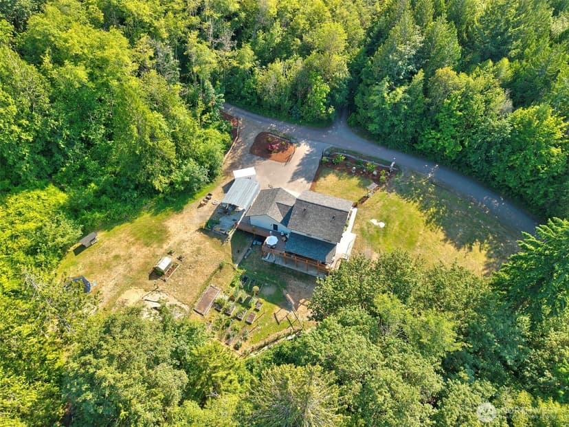 Property photo for 8843 Clearwater Lane SE, Port Orchard photo 2
